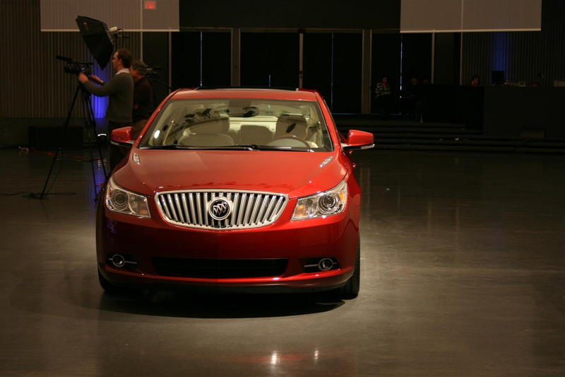 Illustration for article titled 2010 Buick LaCrosse: Blue Hair No More!